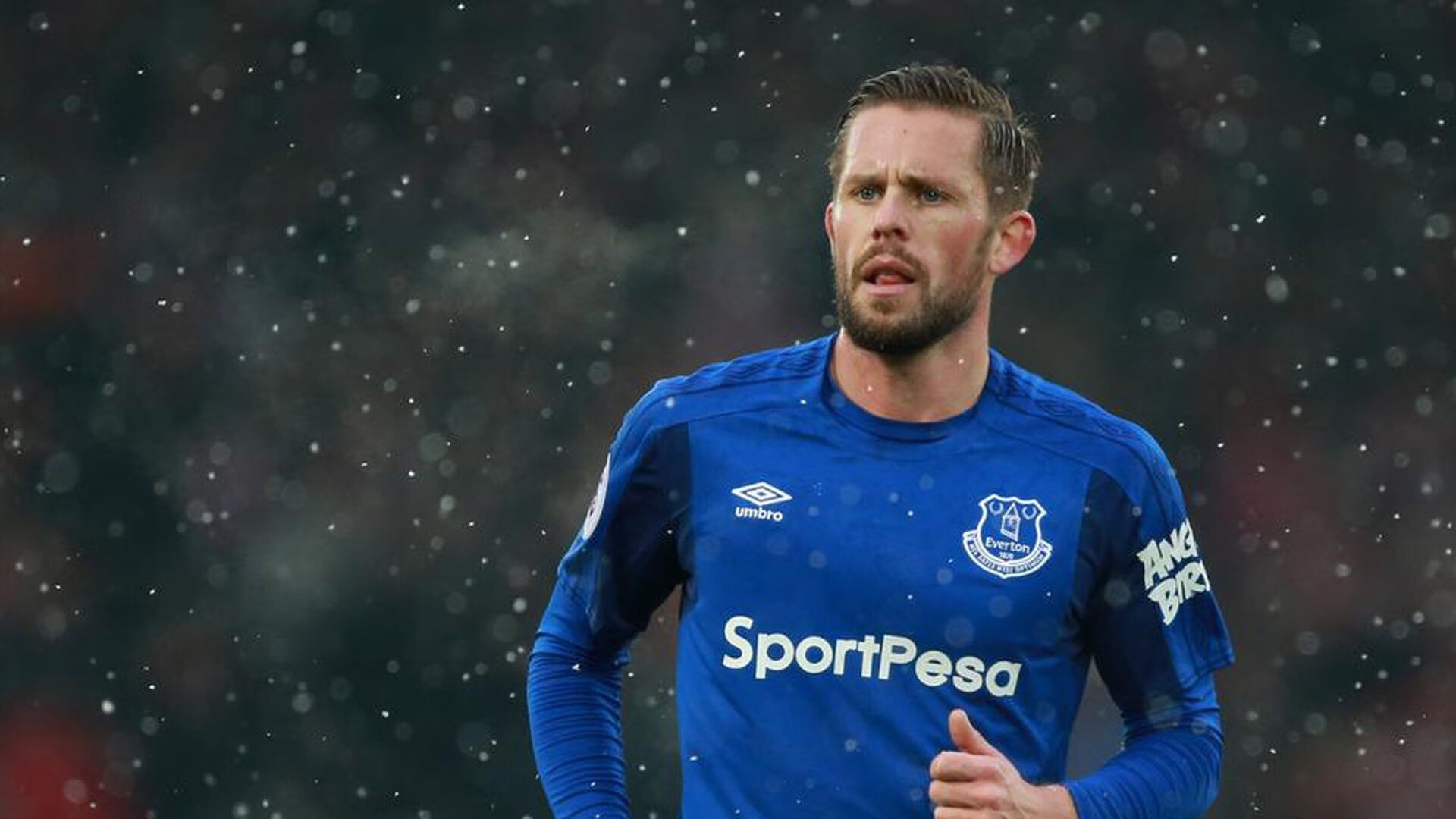 观众互动区加入选手祝福墙提升参与感