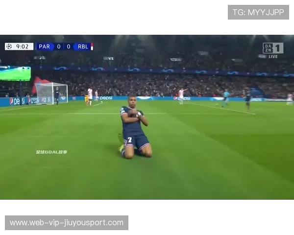 姆巴佩禁区内多次触球